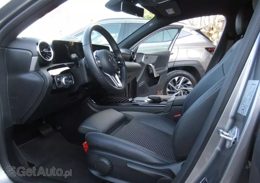 MERCEDES-BENZ Klasa A 180 Progressive 7G-DCT