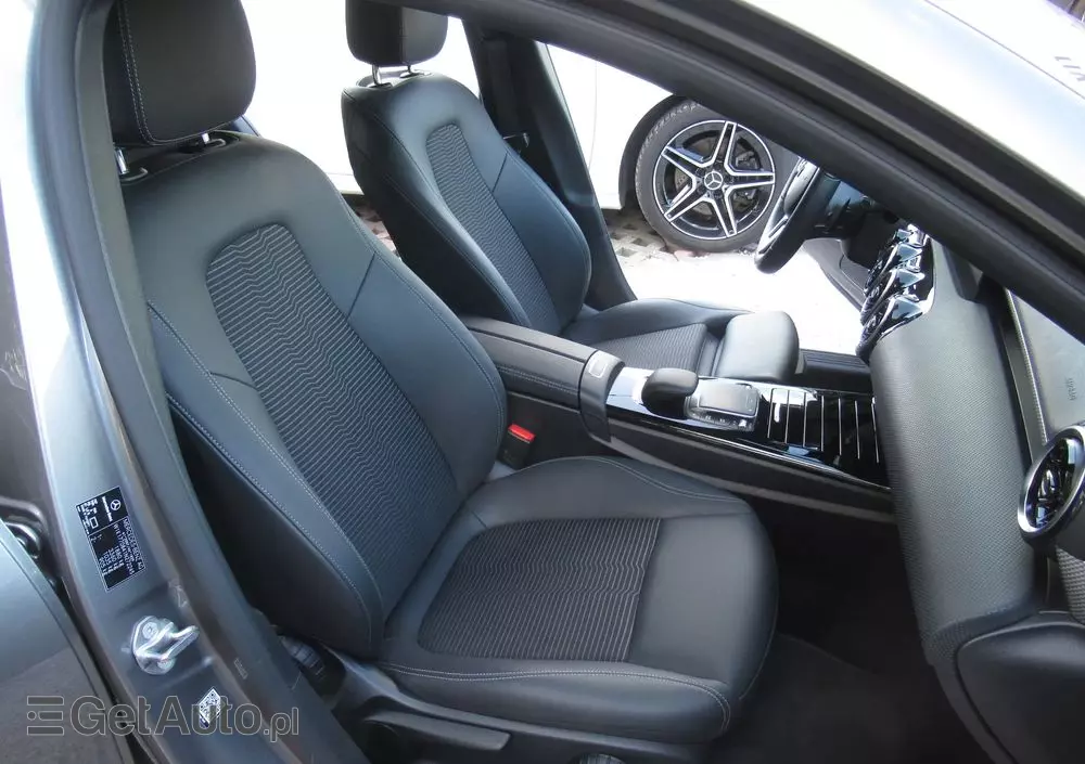 MERCEDES-BENZ Klasa A 180 Progressive 7G-DCT