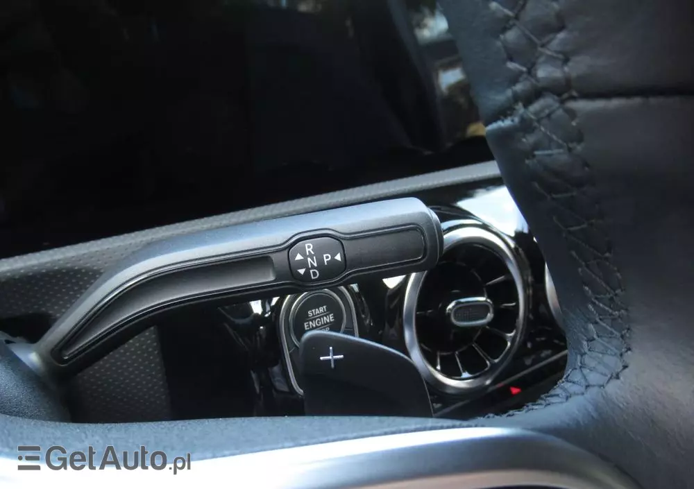 MERCEDES-BENZ Klasa A 180 Progressive 7G-DCT