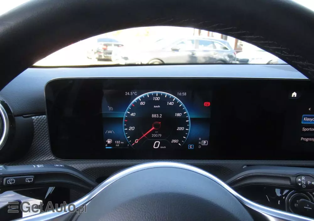 MERCEDES-BENZ Klasa A 180 Progressive 7G-DCT