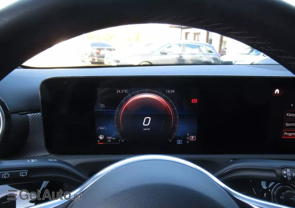 MERCEDES-BENZ Klasa A 180 Progressive 7G-DCT