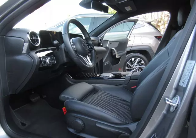 MERCEDES-BENZ Klasa A 180 Progressive 7G-DCT