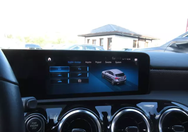 MERCEDES-BENZ Klasa A 180 Progressive 7G-DCT