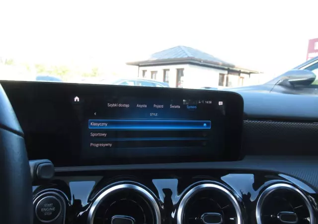 MERCEDES-BENZ Klasa A 180 Progressive 7G-DCT