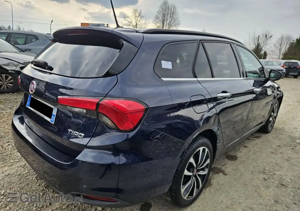 FIAT Tipo 1.4 T-Jet Lounge