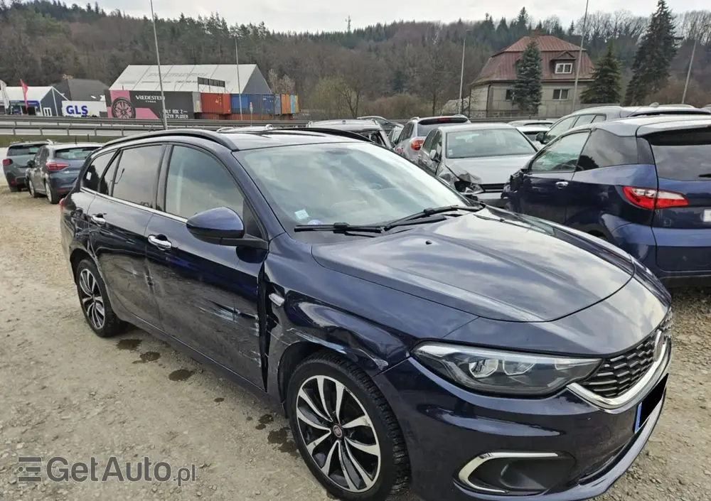 FIAT Tipo 1.4 T-Jet Lounge