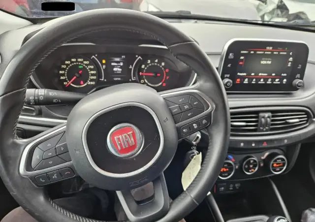 FIAT Tipo 1.4 T-Jet Lounge