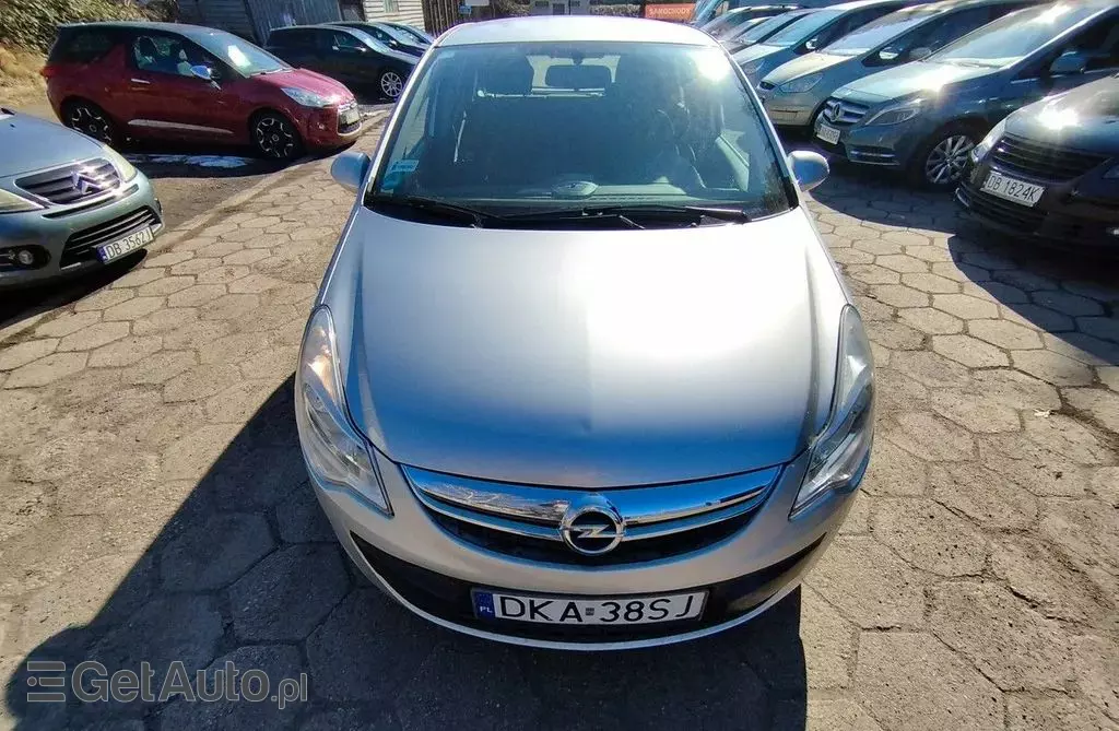 OPEL Corsa 