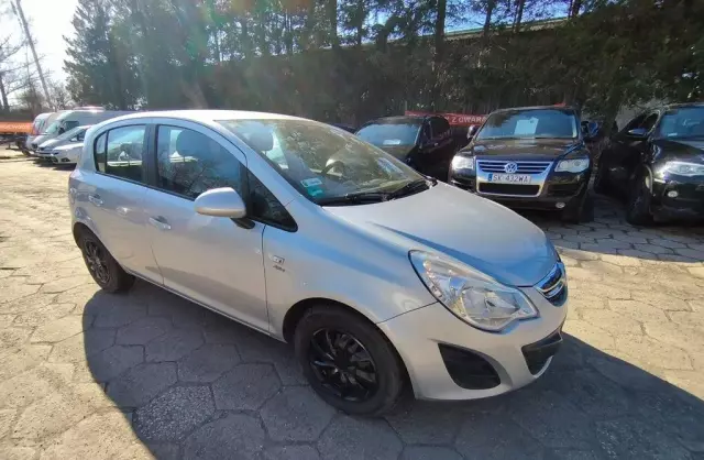 OPEL Corsa 
