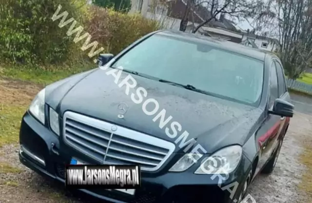 MERCEDES-BENZ Klasa E 