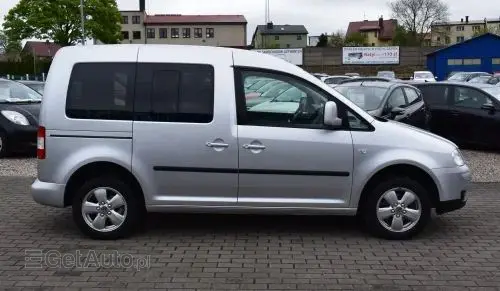 VOLKSWAGEN Caddy 
