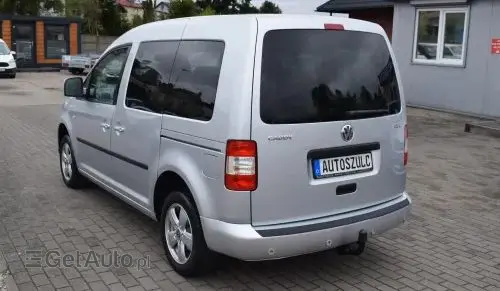 VOLKSWAGEN Caddy 
