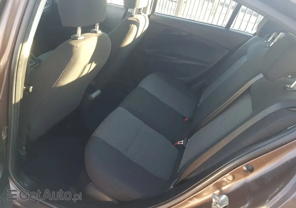 TOYOTA Yaris 1.0 Comfort