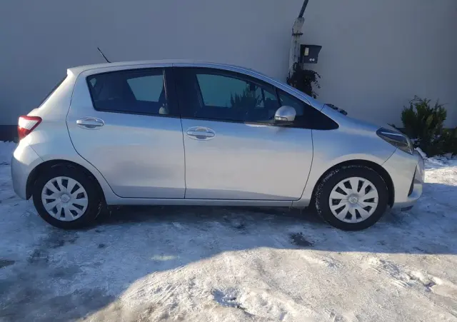 TOYOTA Yaris 1.0 Comfort