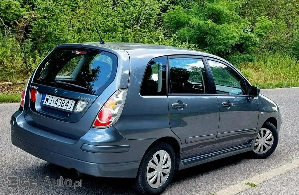 SUZUKI Liana 
