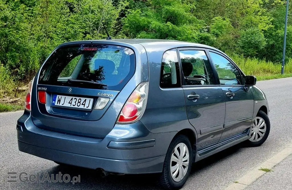 SUZUKI Liana 