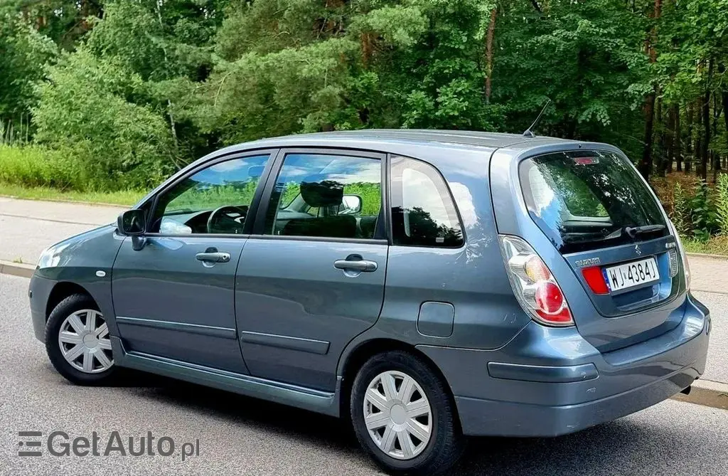 SUZUKI Liana 