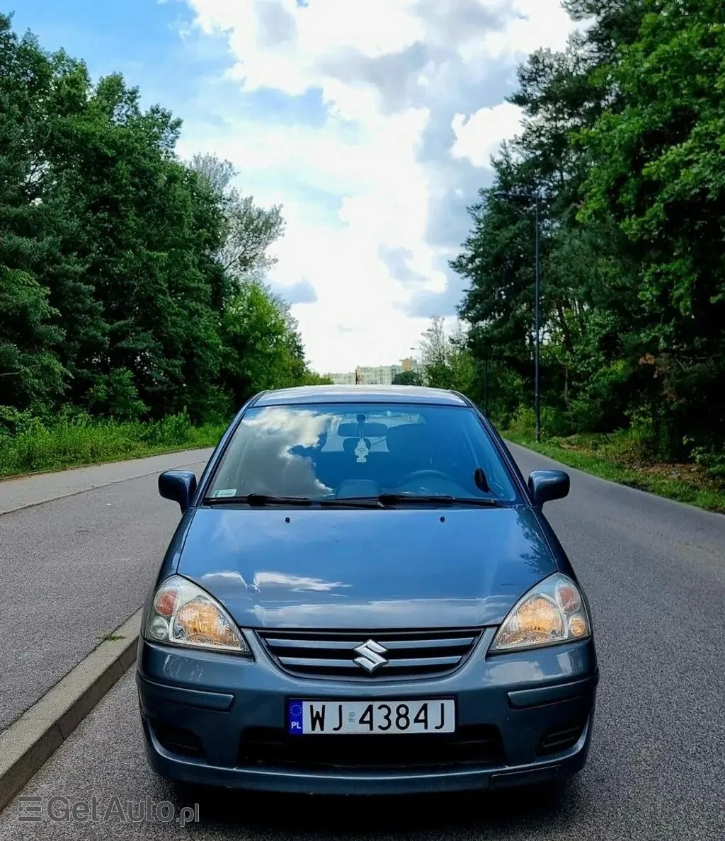 SUZUKI Liana 