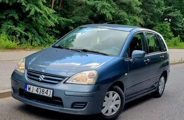 SUZUKI Liana 