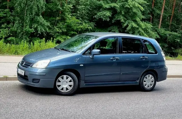 SUZUKI Liana 