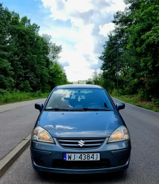 SUZUKI Liana 