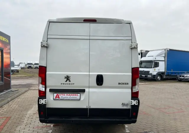 PEUGEOT Boxer 