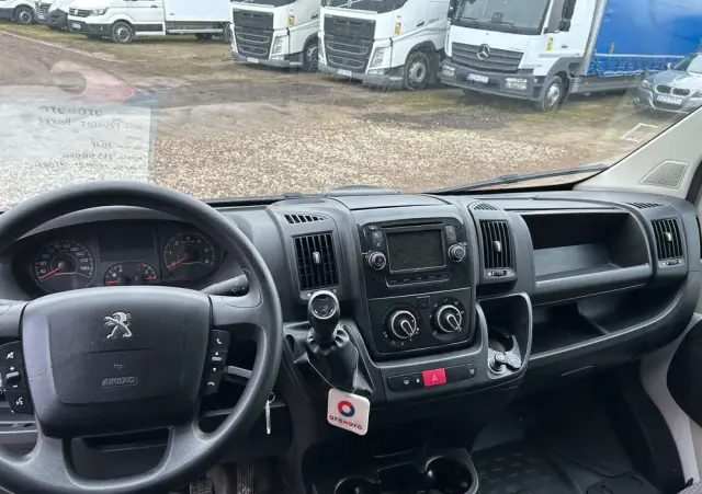 PEUGEOT Boxer 