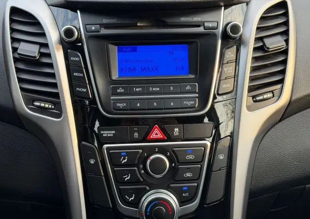 HYUNDAI I30 1.6 Comfort