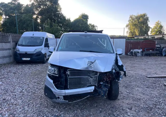 VOLKSWAGEN Transporter Multivan T6.1 DSG Kurz Highline