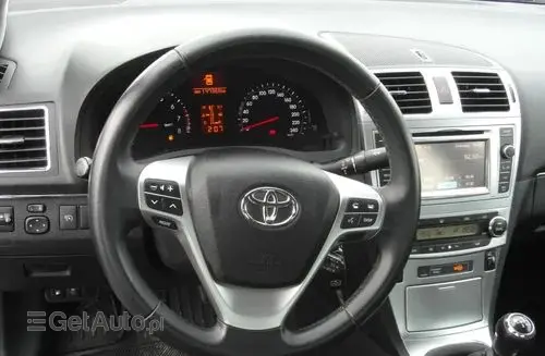 TOYOTA Avensis 