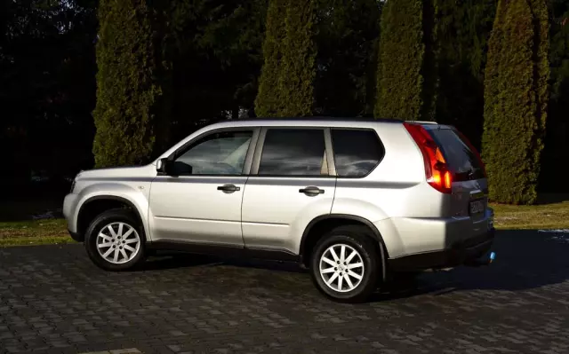 NISSAN X-Trail 