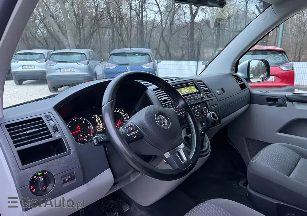VOLKSWAGEN TRANSPORTER T5 