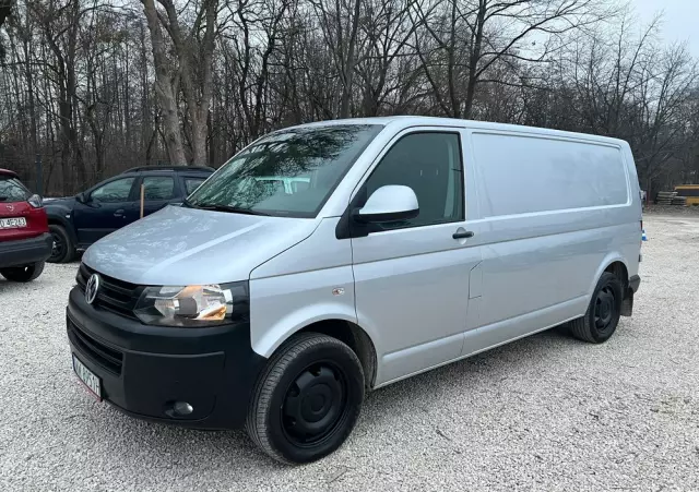VOLKSWAGEN TRANSPORTER T5 
