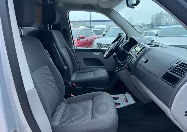 VOLKSWAGEN TRANSPORTER T5 