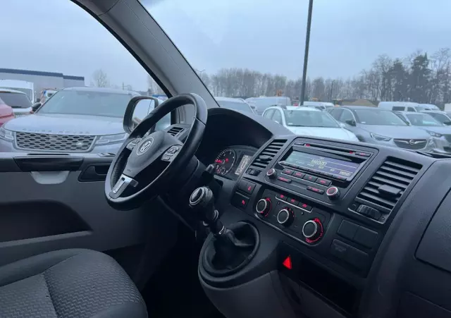 VOLKSWAGEN TRANSPORTER T5 
