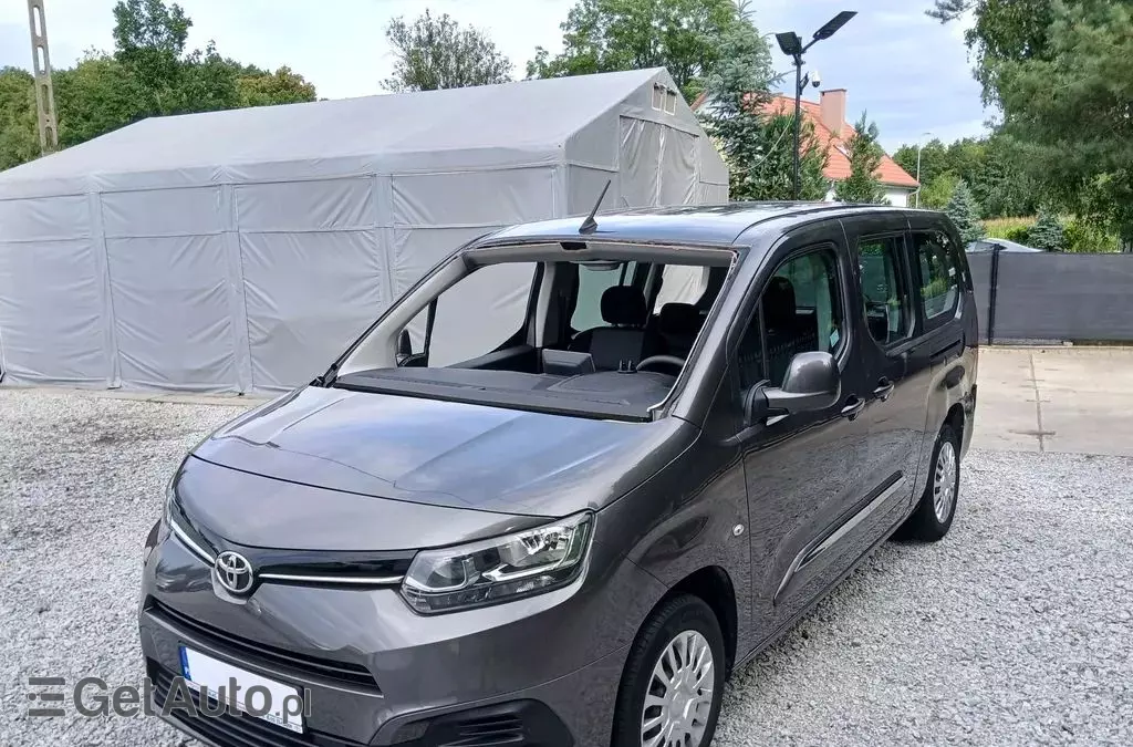 TOYOTA Proace 