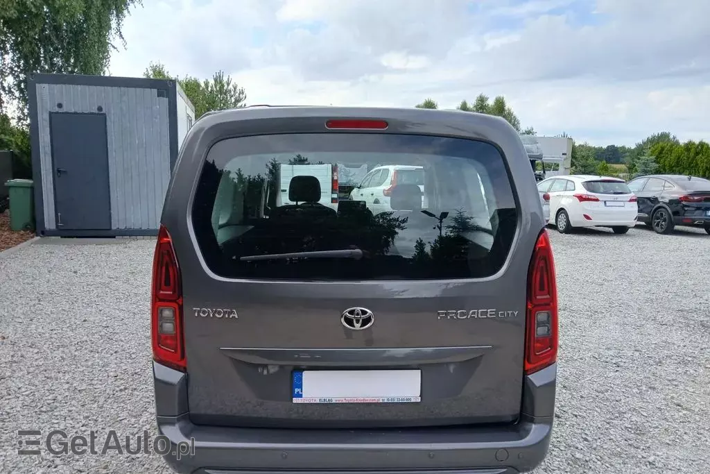 TOYOTA Proace 