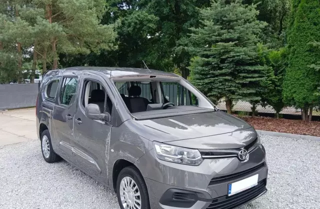 TOYOTA Proace 
