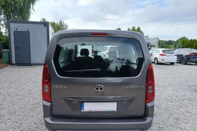 TOYOTA Proace 