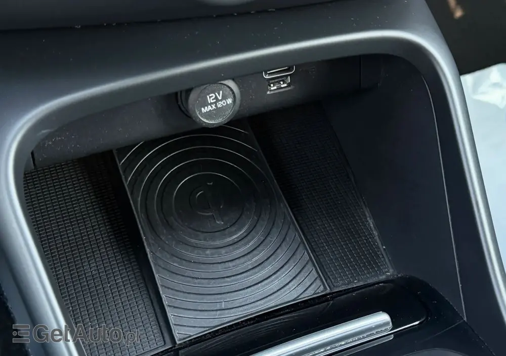 VOLVO XC 40 T5 AWD R-Design