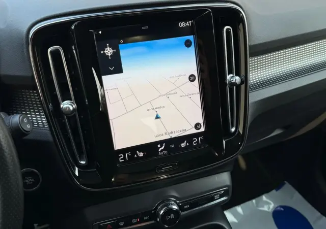 VOLVO XC 40 T5 AWD R-Design