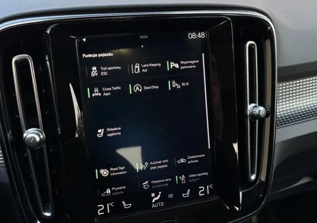 VOLVO XC 40 T5 AWD R-Design