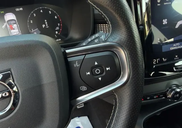 VOLVO XC 40 T5 AWD R-Design