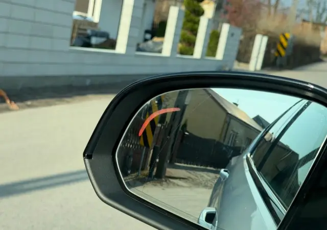 VOLVO XC 40 T5 AWD R-Design