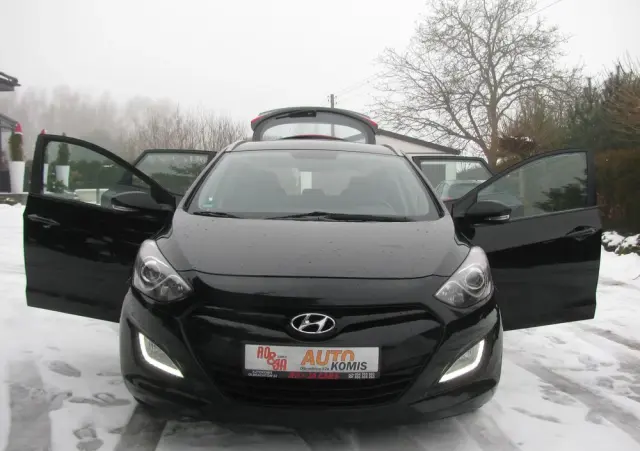 HYUNDAI I30 I30cw 1.6 CRDi Trend