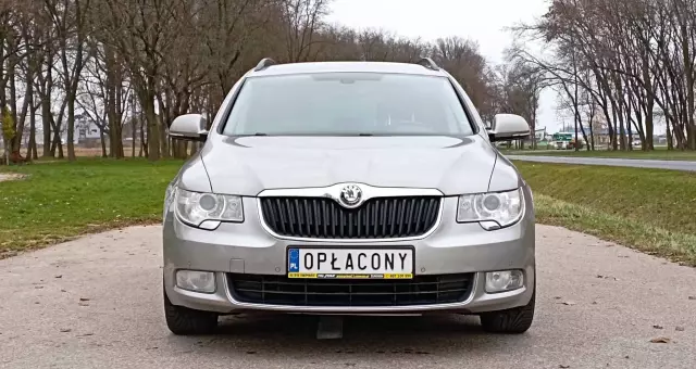 SKODA Superb 
