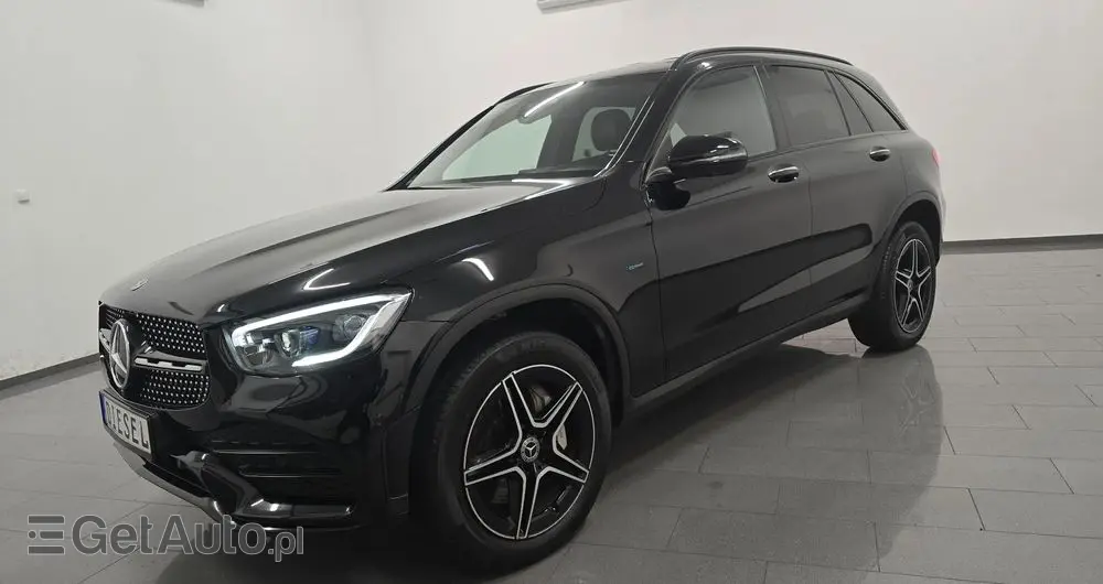 MERCEDES-BENZ GLC 300 de 4Matic 9G-TRONIC AMG Line Plus