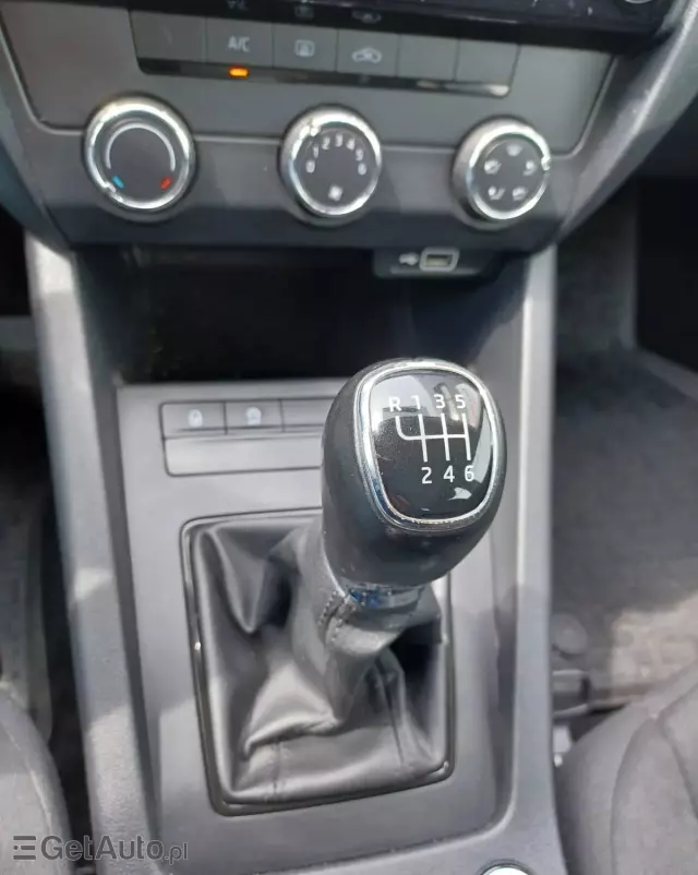 SKODA Octavia 1.0 TSI Active