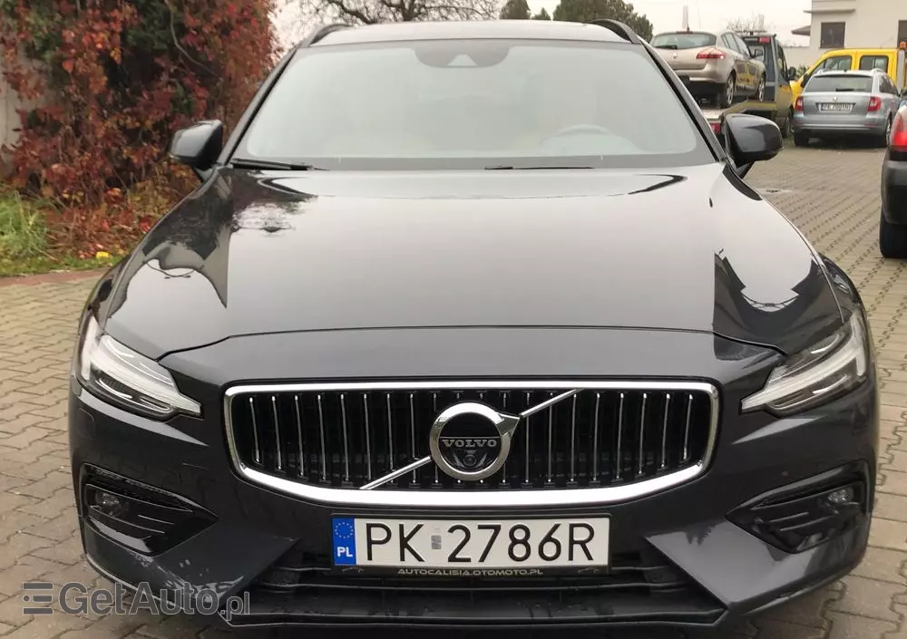 VOLVO V60 T6 AWD Momentum Pro