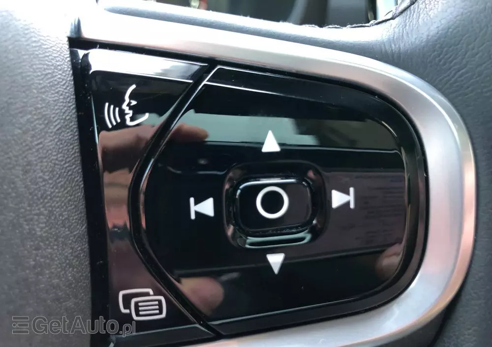 VOLVO V60 T6 AWD Momentum Pro